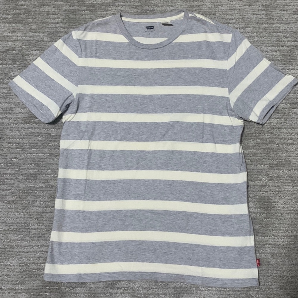 Men’s Levi’s Striped Tee - Size SM
